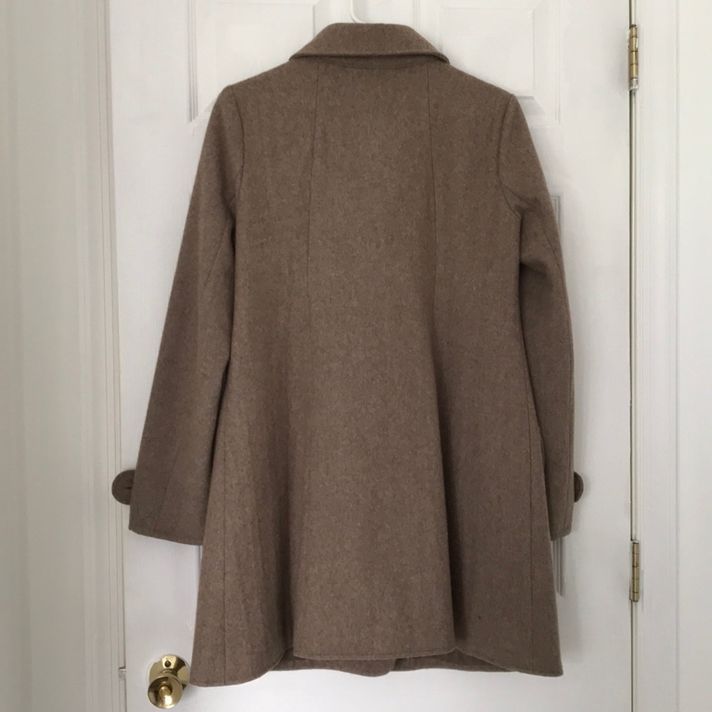 Tan fall jacket - Picture 4 of 4